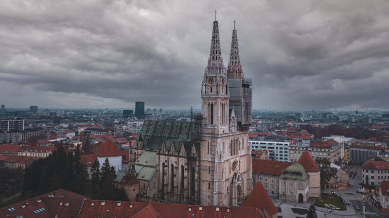 Kule oko Zagrebačke katedrale