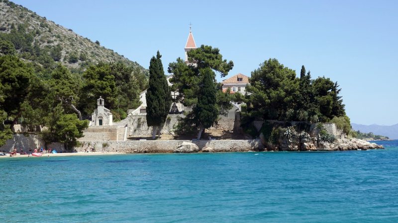 Otok Brač: Što posjetiti i gdje pronaći smještaj? 3 brac kultura