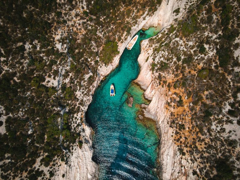 otok komiza